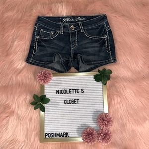 Miss chic denim super adorable shorts!